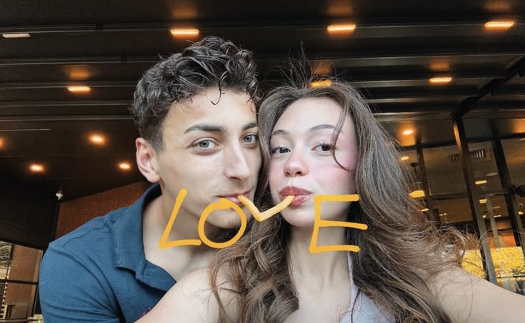 Foto Pareja Comida Love